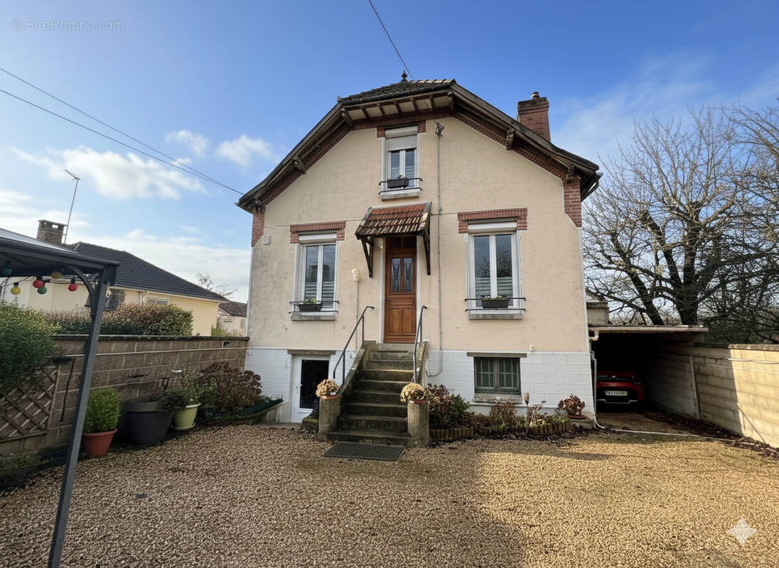 Maison à SENS