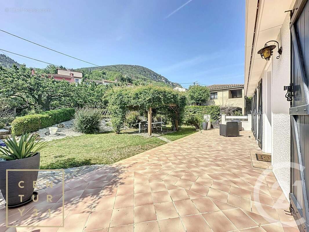 Maison à RIA-SIRACH