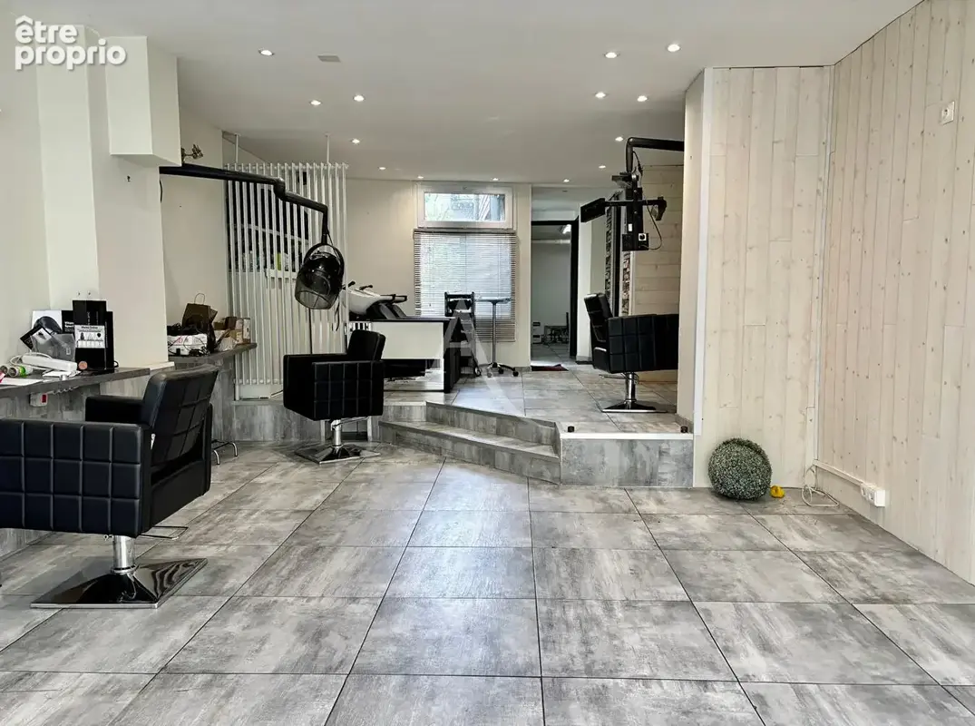 Local commercial  53,83 m² - photo 5
