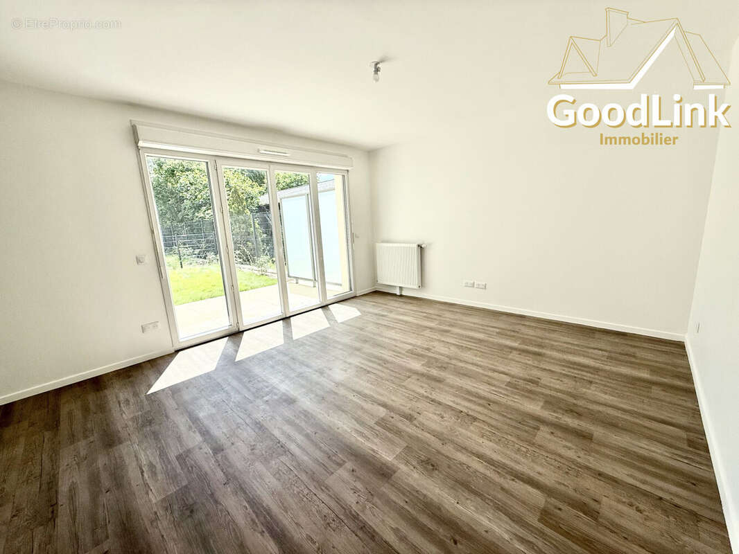 Appartement à MOISSY-CRAMAYEL