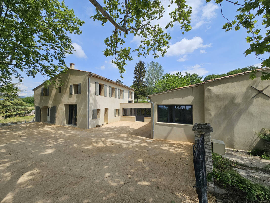 Maison à CASENEUVE