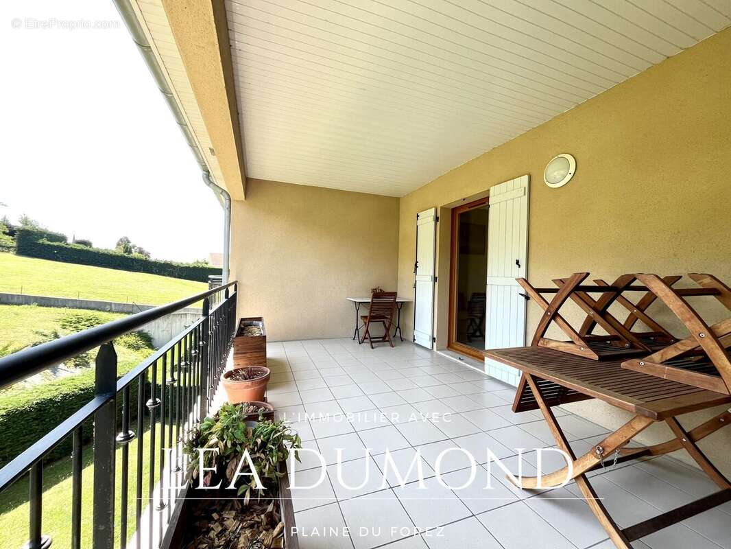 Appartement à SAINT-ROMAIN-LE-PUY