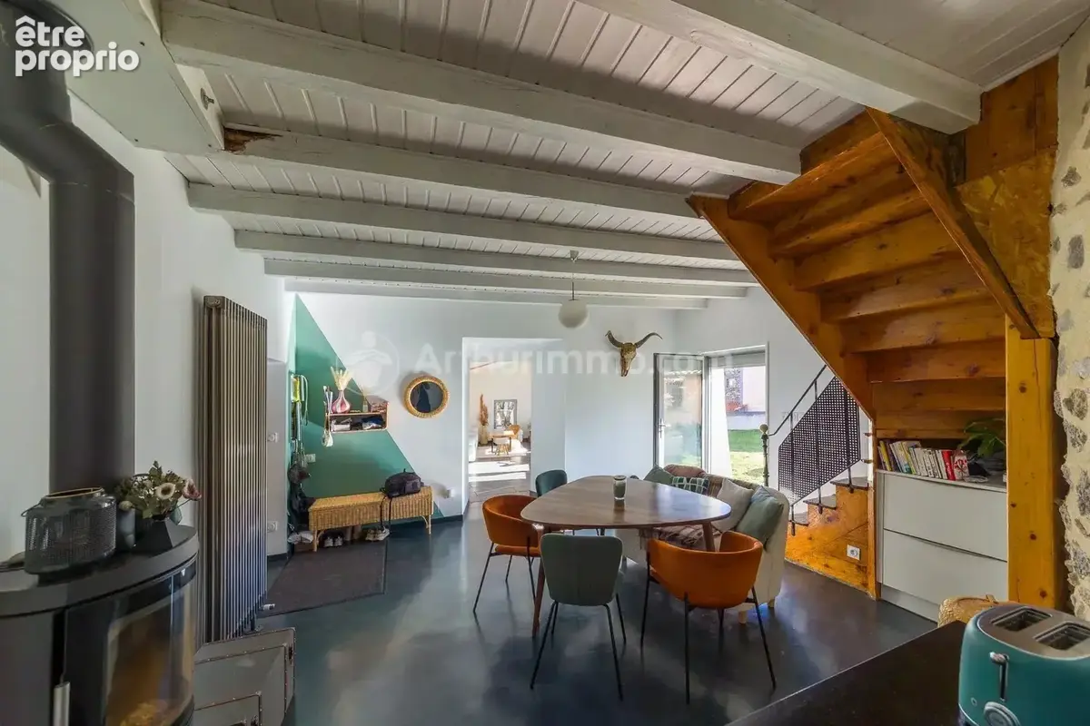 Vente Maison Le crest(63450) 275 000ï¿œ - photo 3
