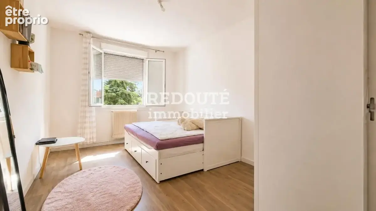 Murs à vendre d'un local commercial avec maison privative - photo 19