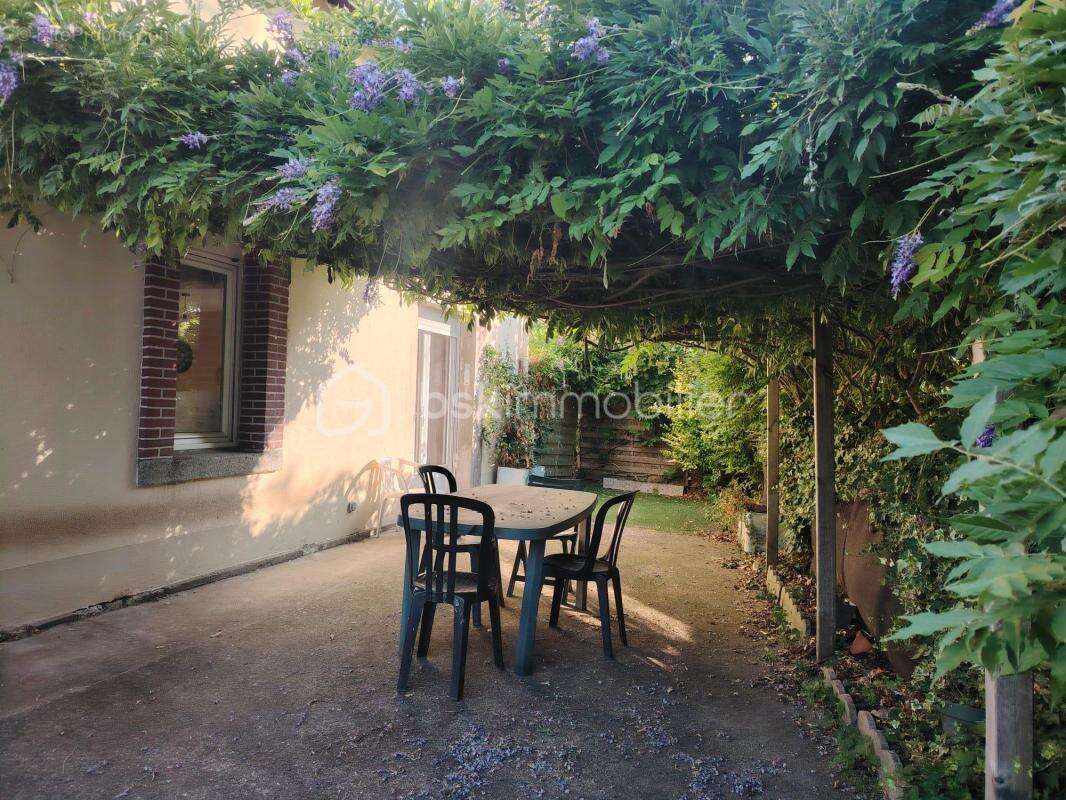 Maison à ETRELLES