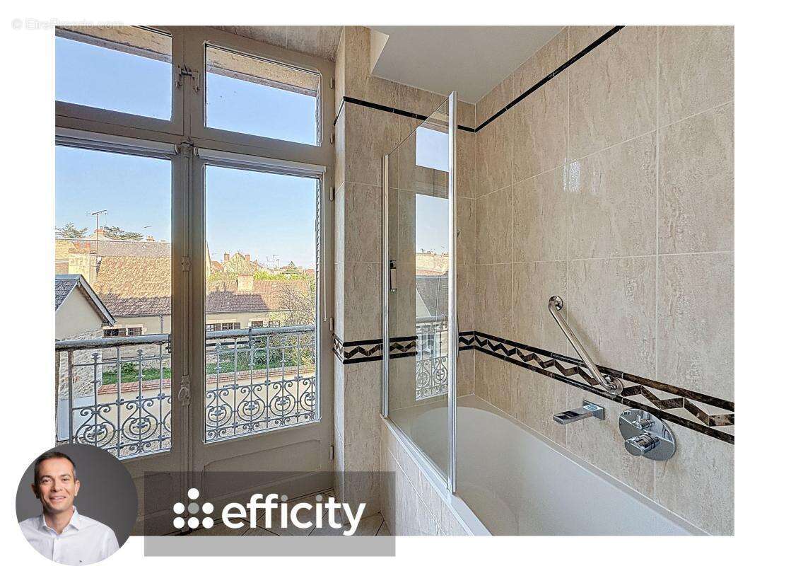 Appartement à MOULINS