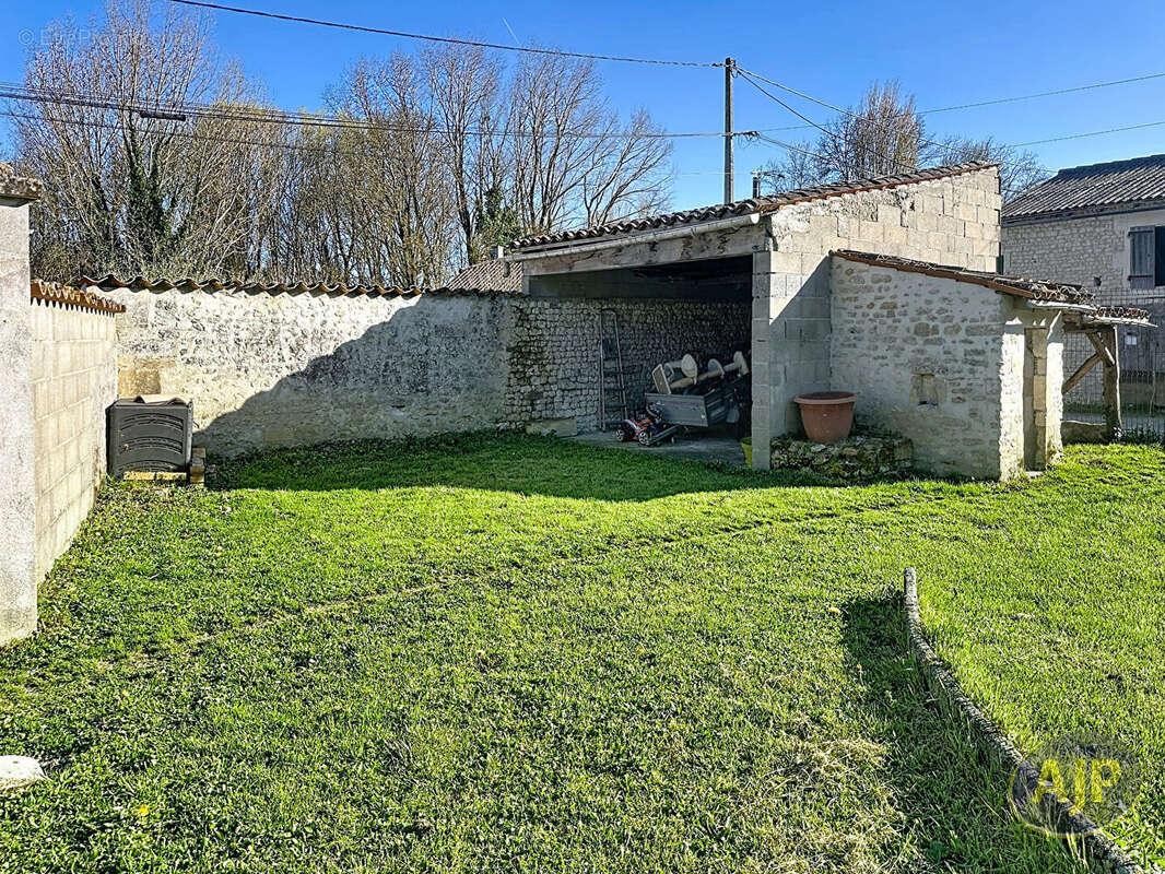 Maison Echebrune 5 pièce(s) 116 m2 - photo 13