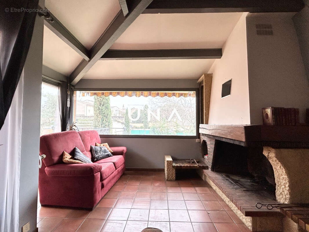 Maison à BAGNOLS-SUR-CEZE