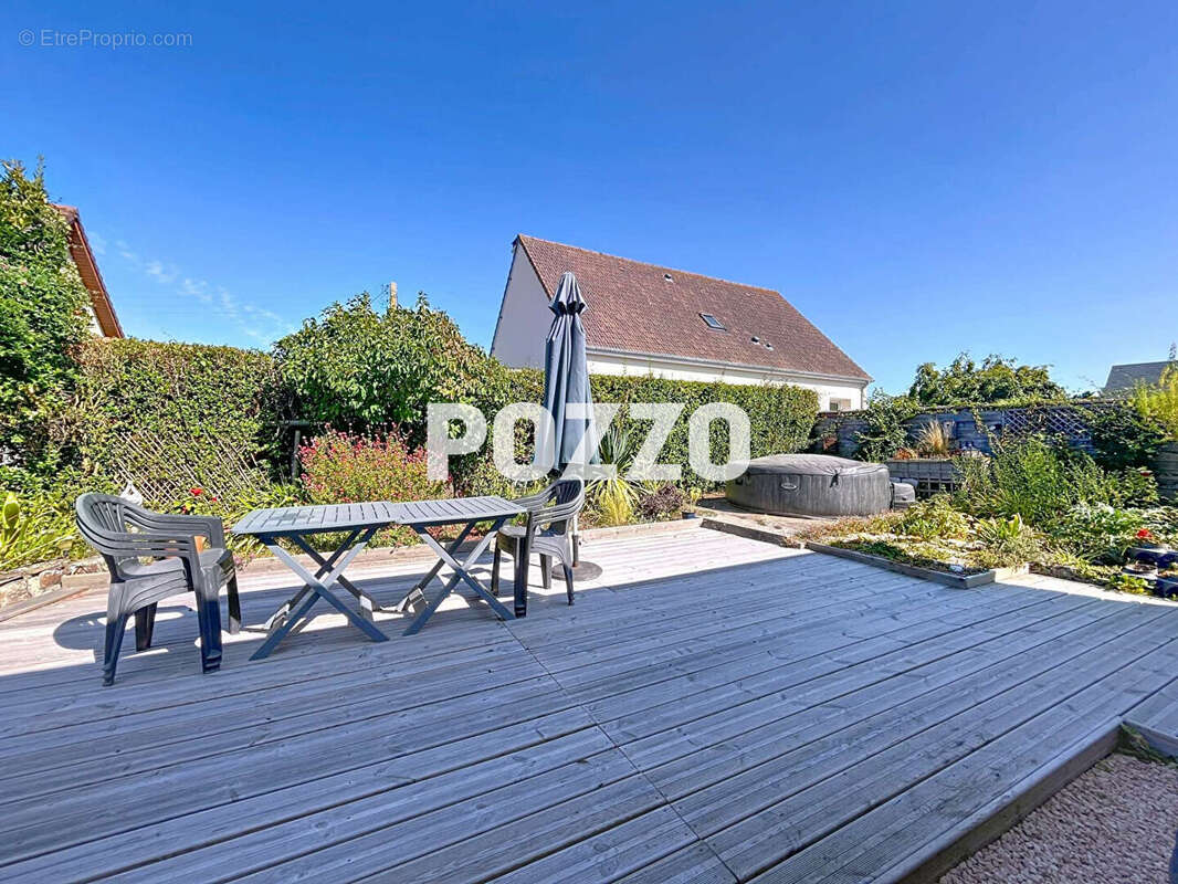 Maison à SAINT-PAIR-SUR-MER