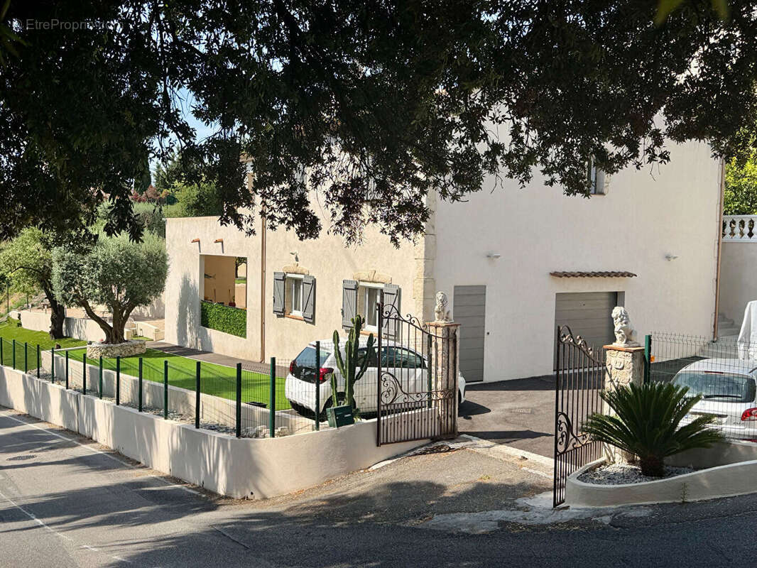 Cagnes sur mer - villa d'exception piscine - photo 3