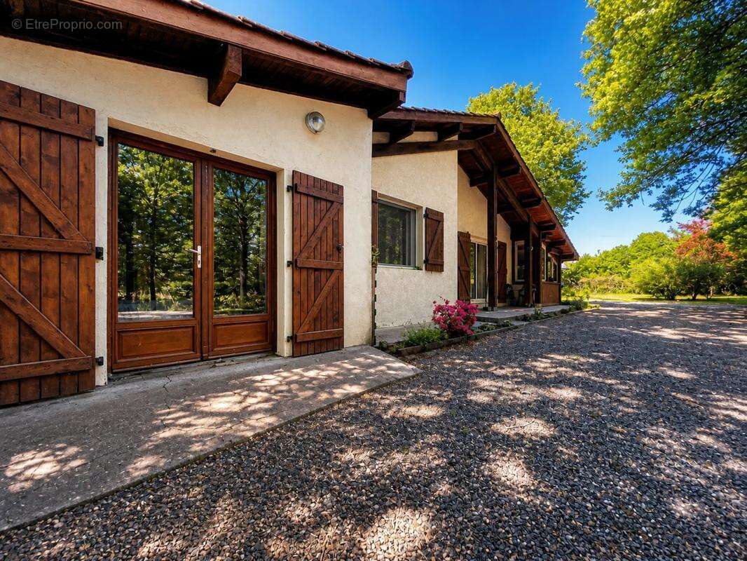 Maison de 4 pièces de 107 m² à Mont-de-Marsan - photo 2