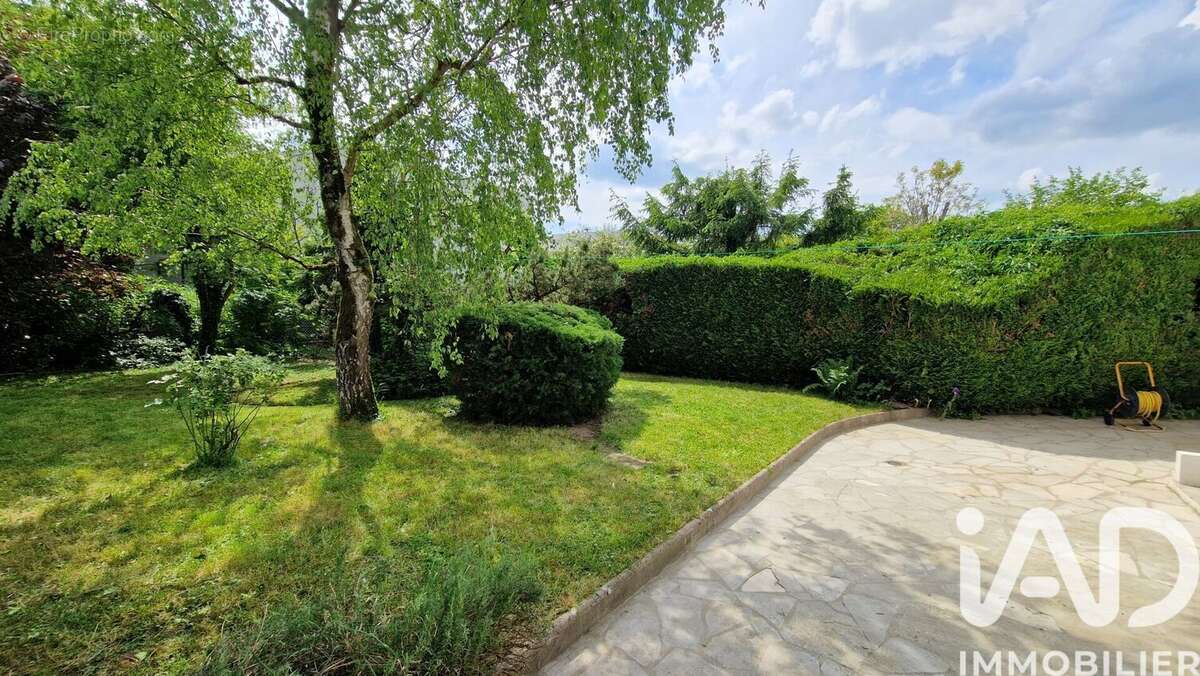 Photo 2 - Maison à ARPAJON