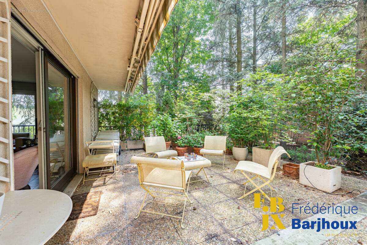 Appartement à CRAPONNE