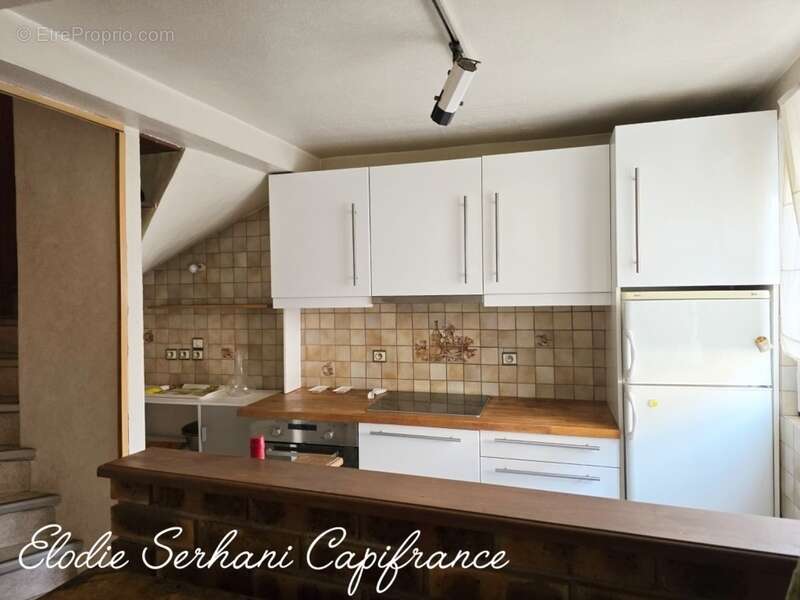 Appartement à COLOMBIER-FONTAINE