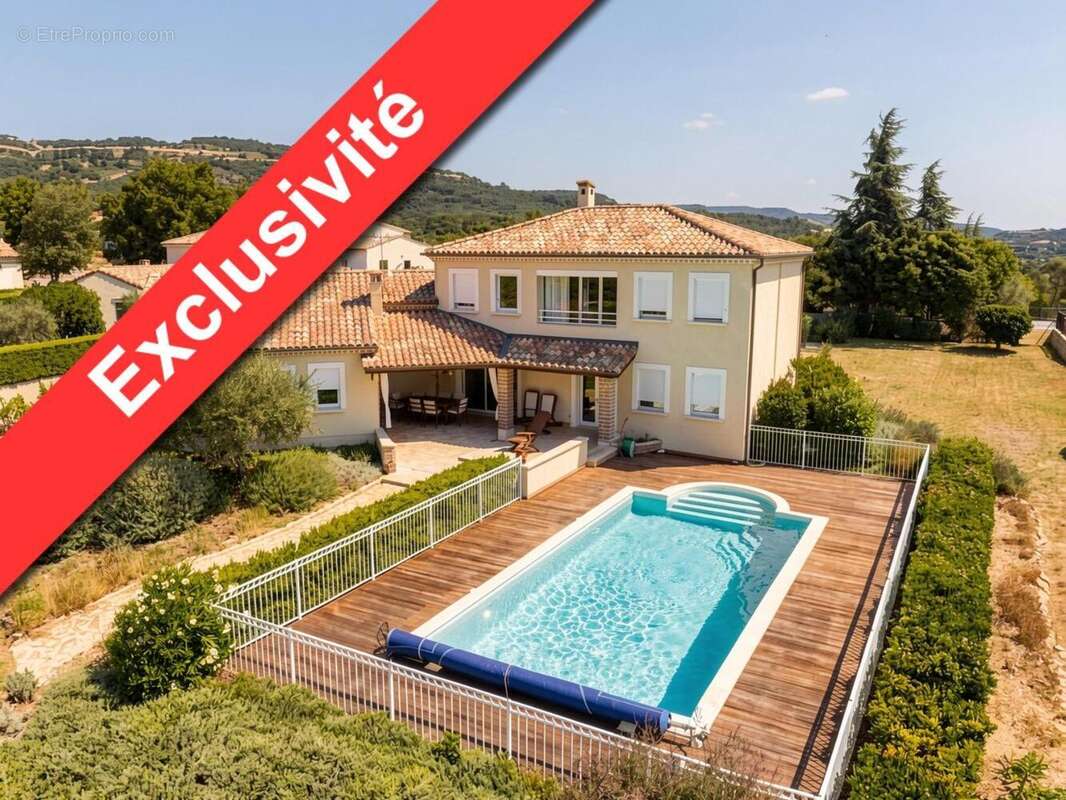   - Maison à MIRABEL