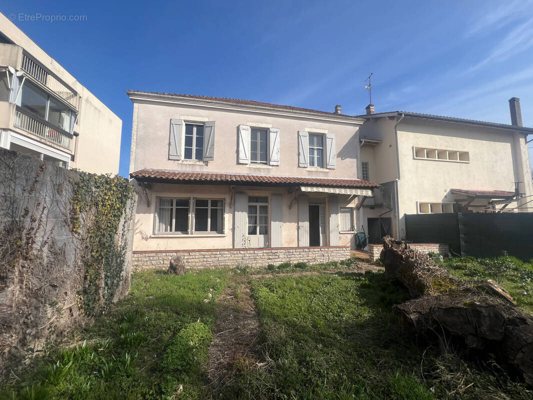 Maison à VILLENEUVE-SUR-LOT