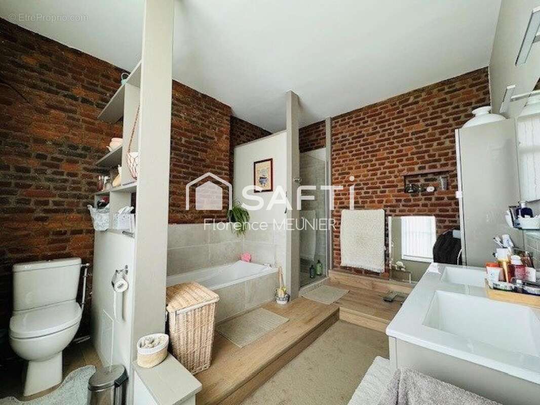 Maison 166 m² à Ennevelin  - photo 9