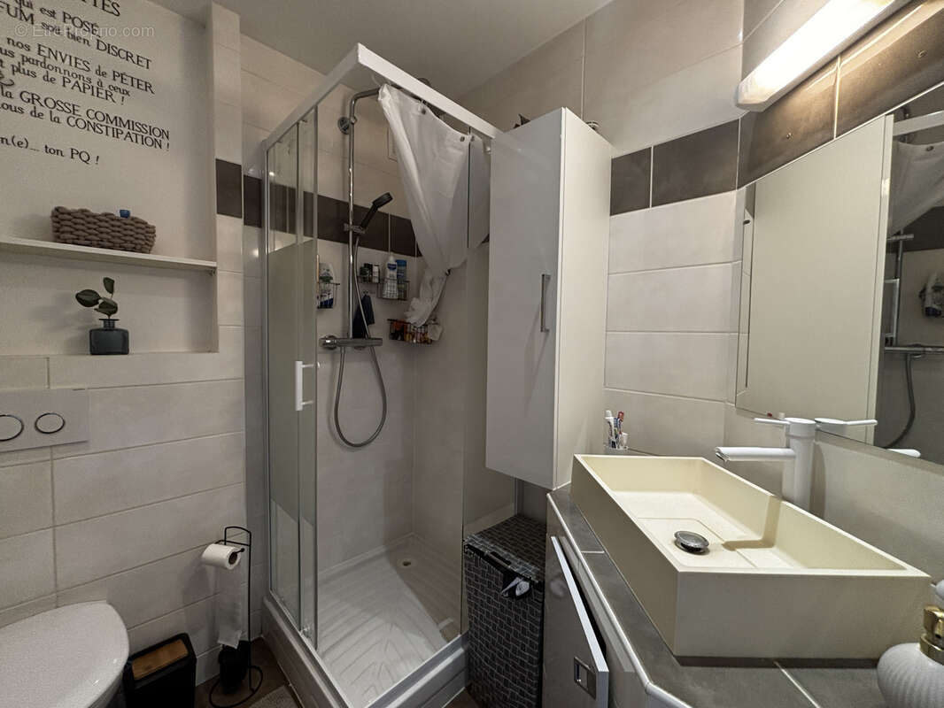 Appartement à SARTROUVILLE