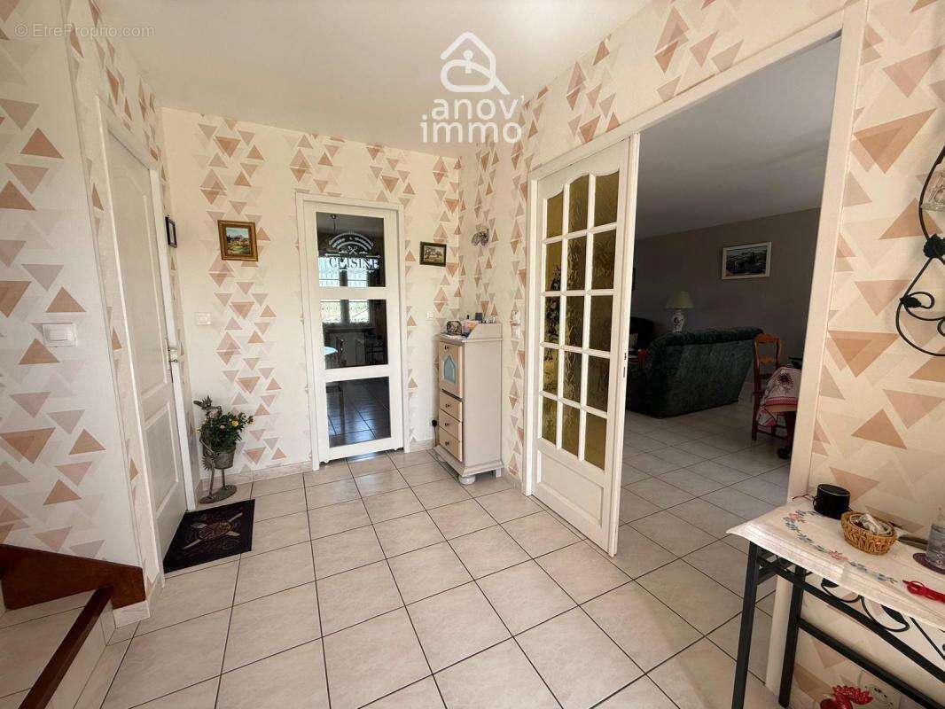 EXCLUSIVITE : Maison 4 chambres St Yrieix sur Charente - gar - photo 8