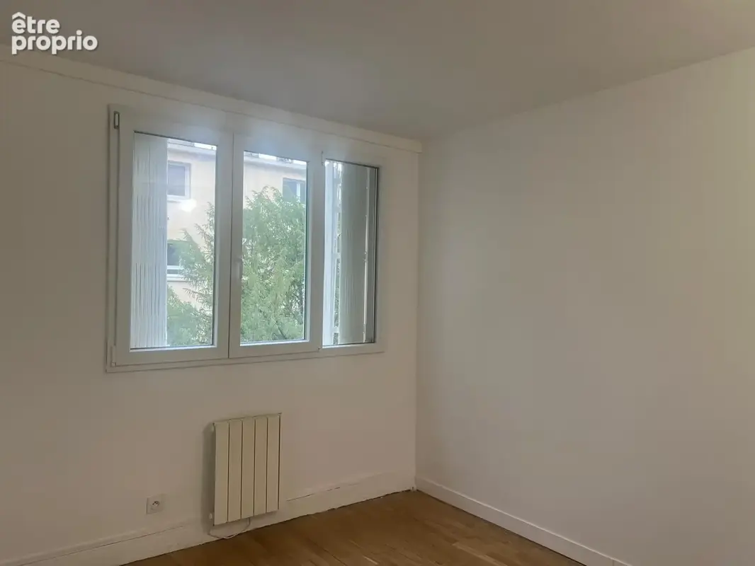 Neuilly-sur-Seine   Quartier Inkermann  3 pièces de 62 m2  Lumineux, traversant et idéalement situé dans un - photo 2