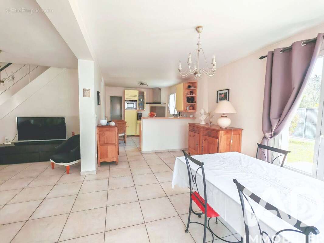 Photo 4 - Maison à SAINTE-GENEVIEVE-DES-BOIS