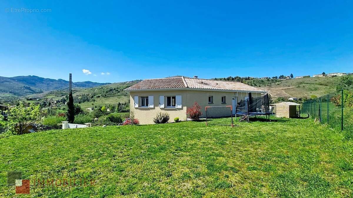 Maison à VAUX-EN-BEAUJOLAIS