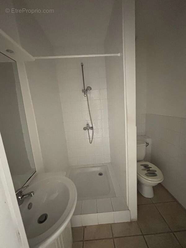 Appartement à MEYRANNES