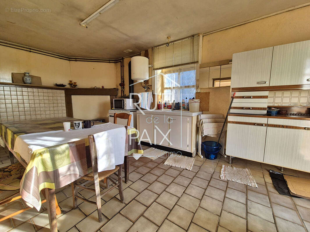 Maison à VERRUE