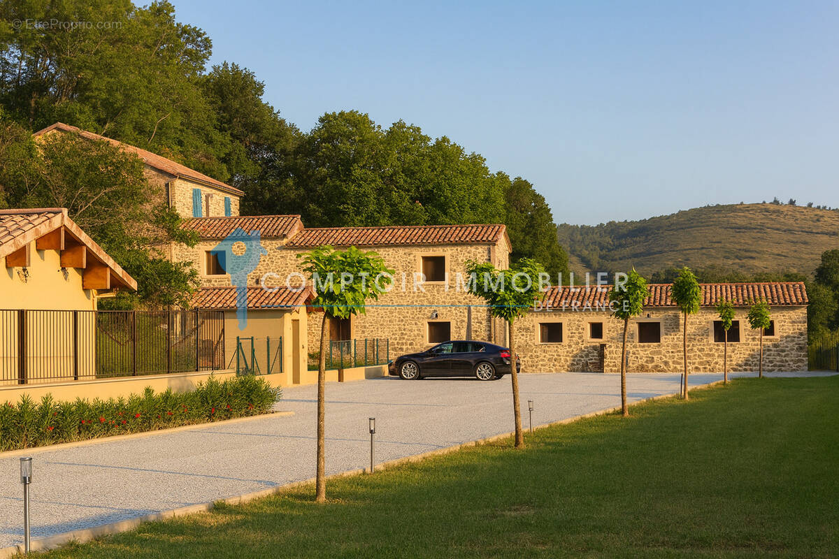 Maison à RUOMS