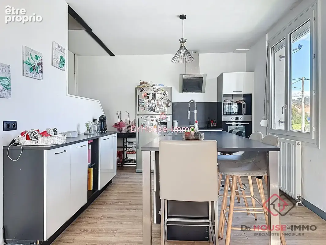 Maison 97 m² à Neuvic  - photo 5