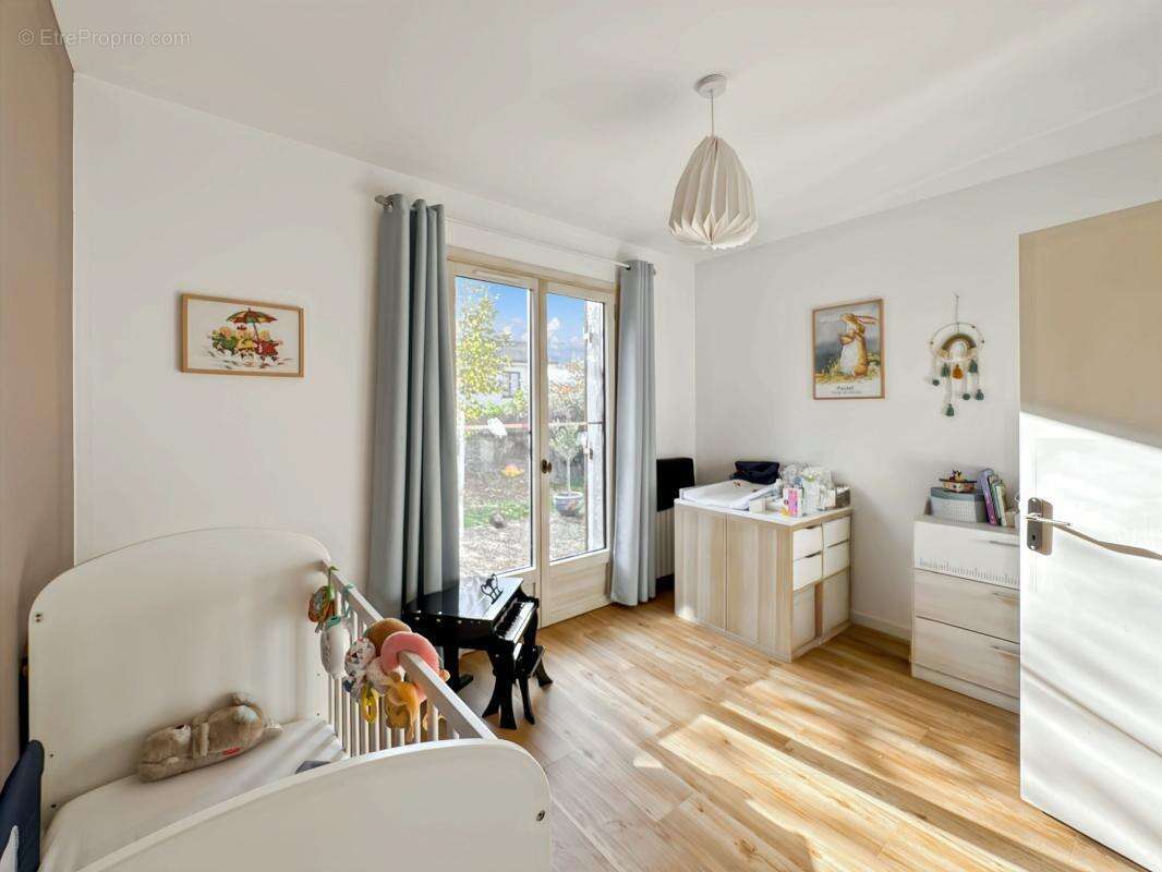 Maison à CHATEAU-L&#039;EVEQUE