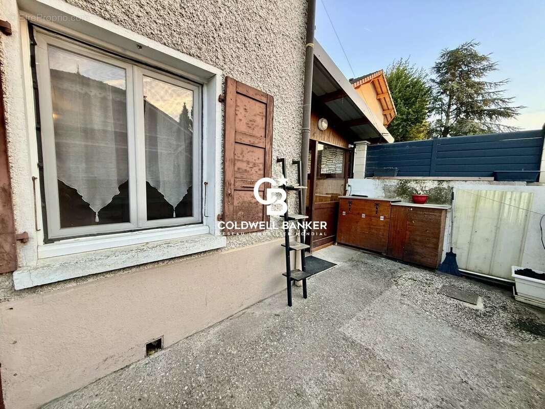 Appartement à SAINT-CERGUES