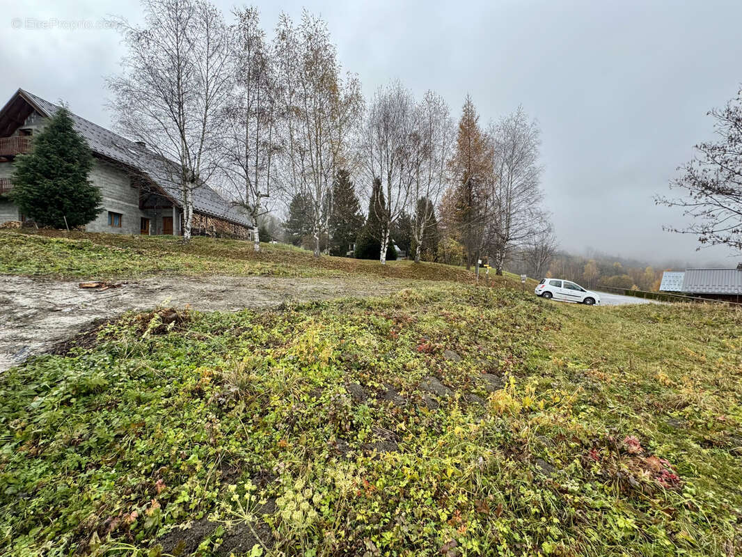 Terrain à SAINT-PANCRACE
