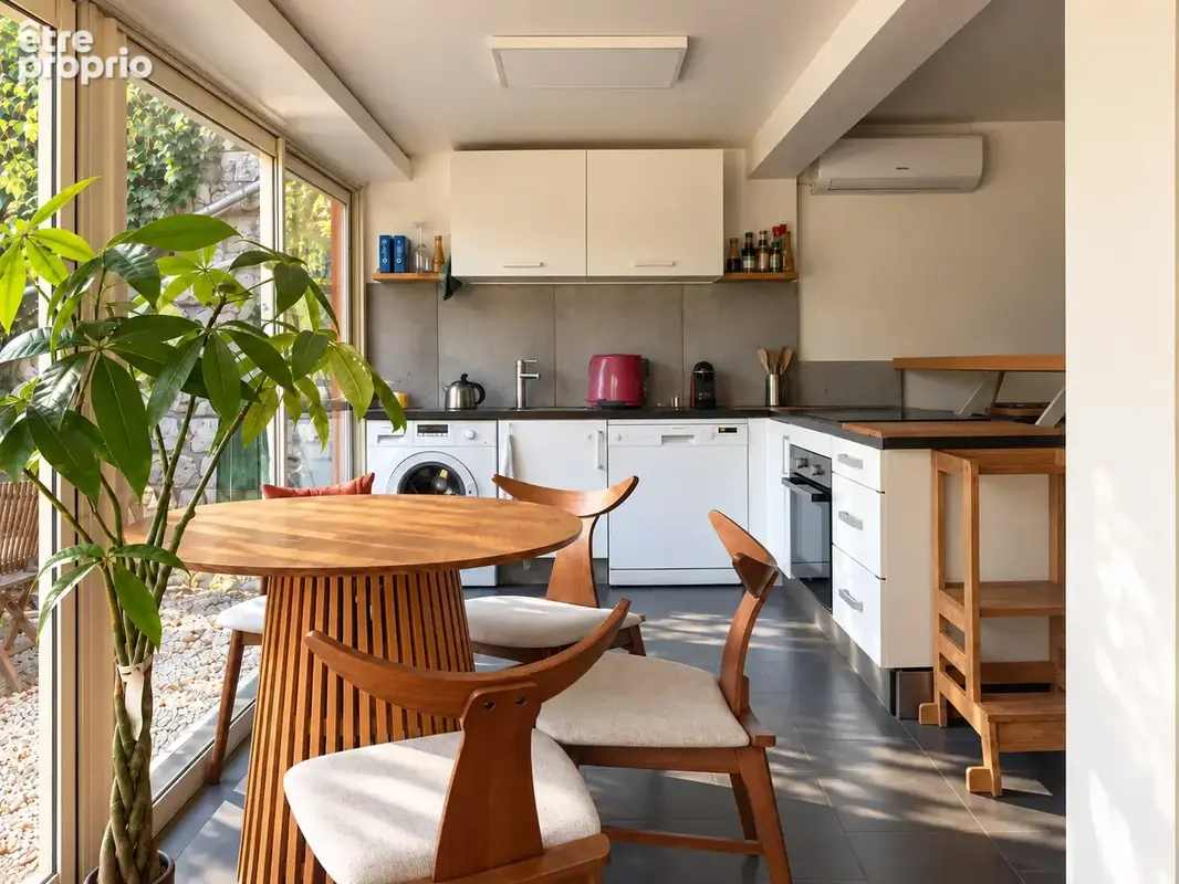 VILLEFRANCHE-SUR-MER - VIAGER OCCUPE - Villa d'exception 350m2 Terrain 1500 m2 - entre Nice et Monaco - photo 9