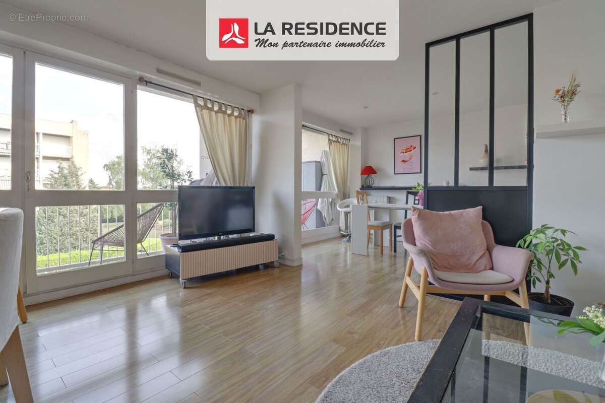 Appartement à VERNEUIL-SUR-SEINE