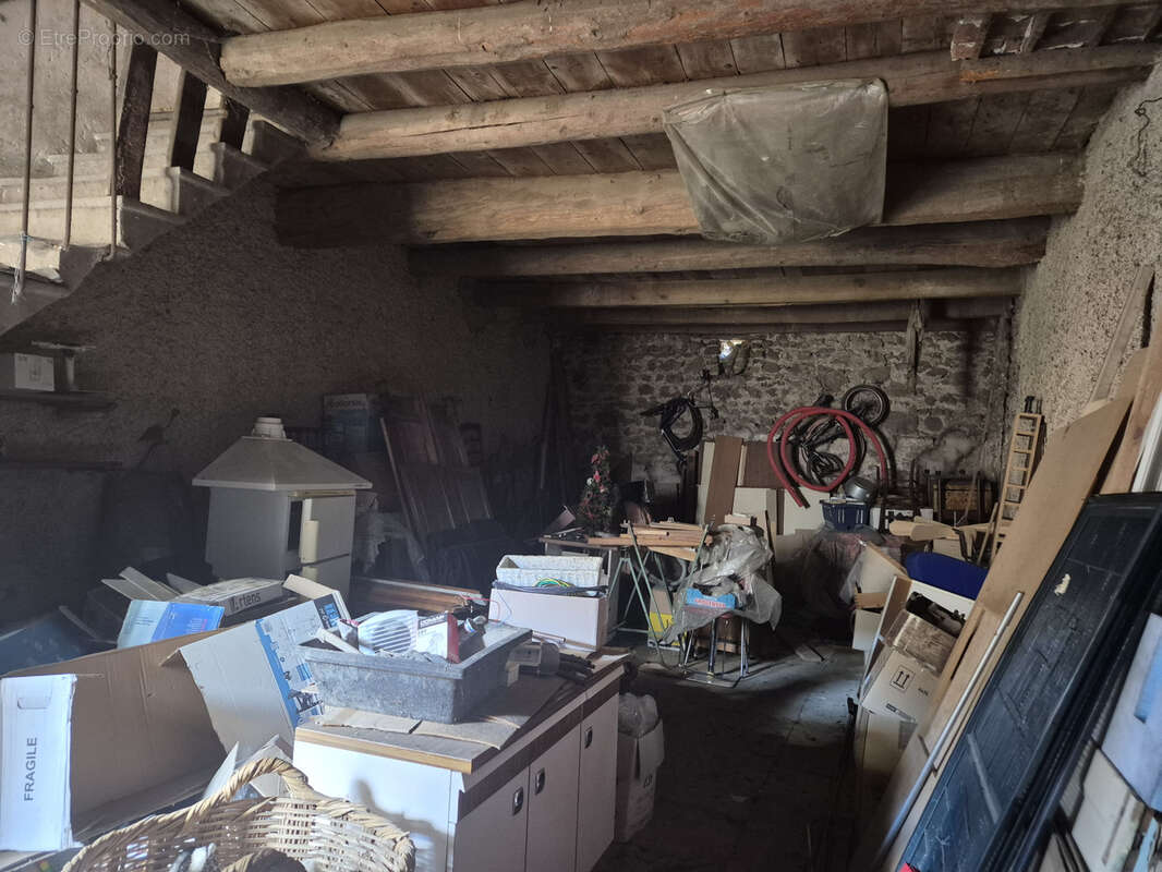 Maison à VEYRE-MONTON