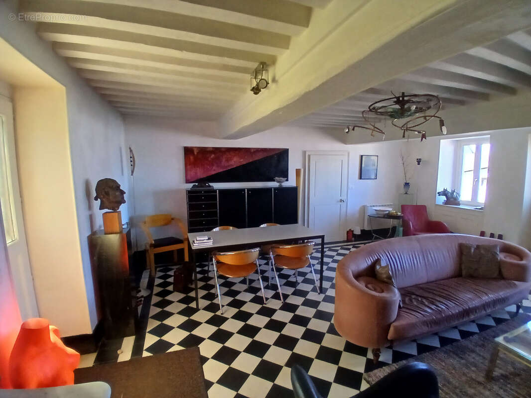 Maison à EPIRY