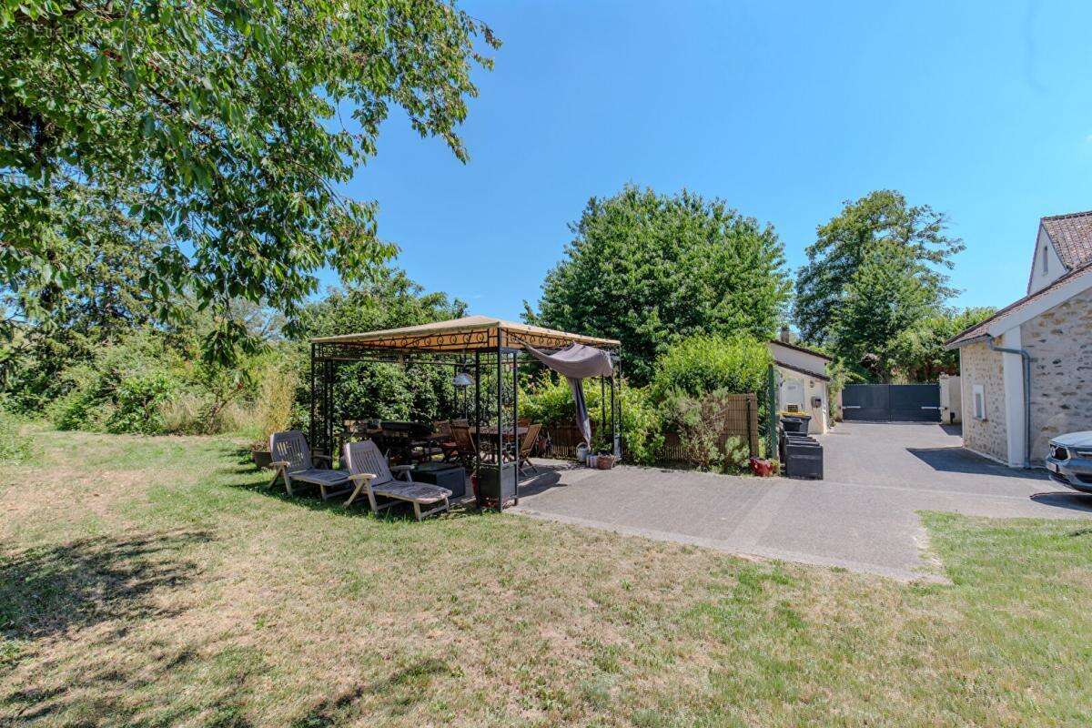 Longuesse - Maison familiale de charme sur 3 700 m² de terrain - photo 2
