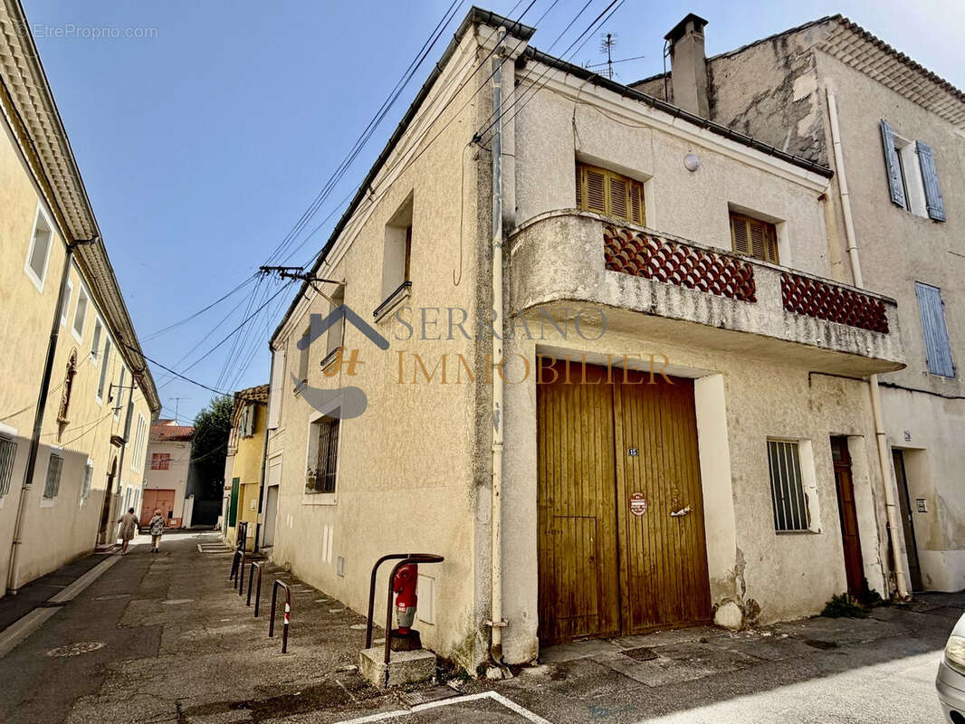 Maison à CHATEAURENARD