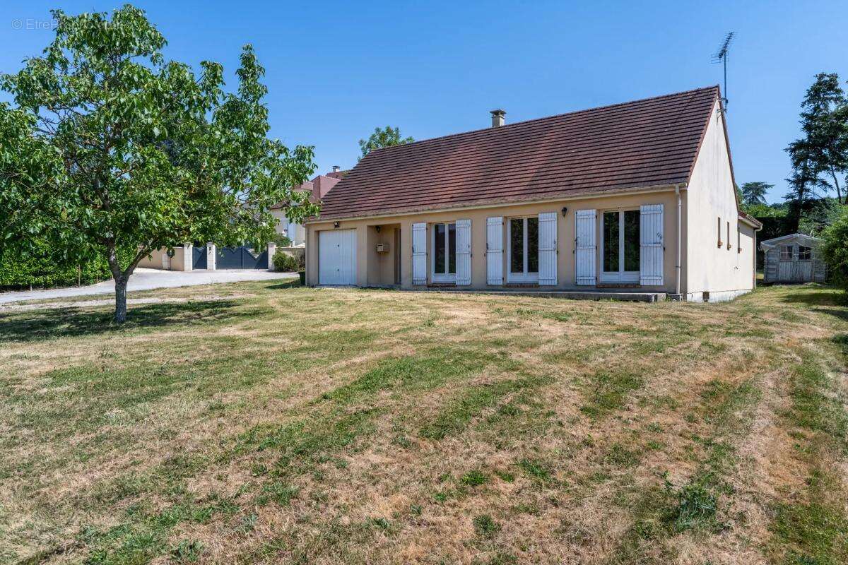 SEPTEUIL : Maison plain pied de 126m2 Habitables - 5 chambres - - photo 2