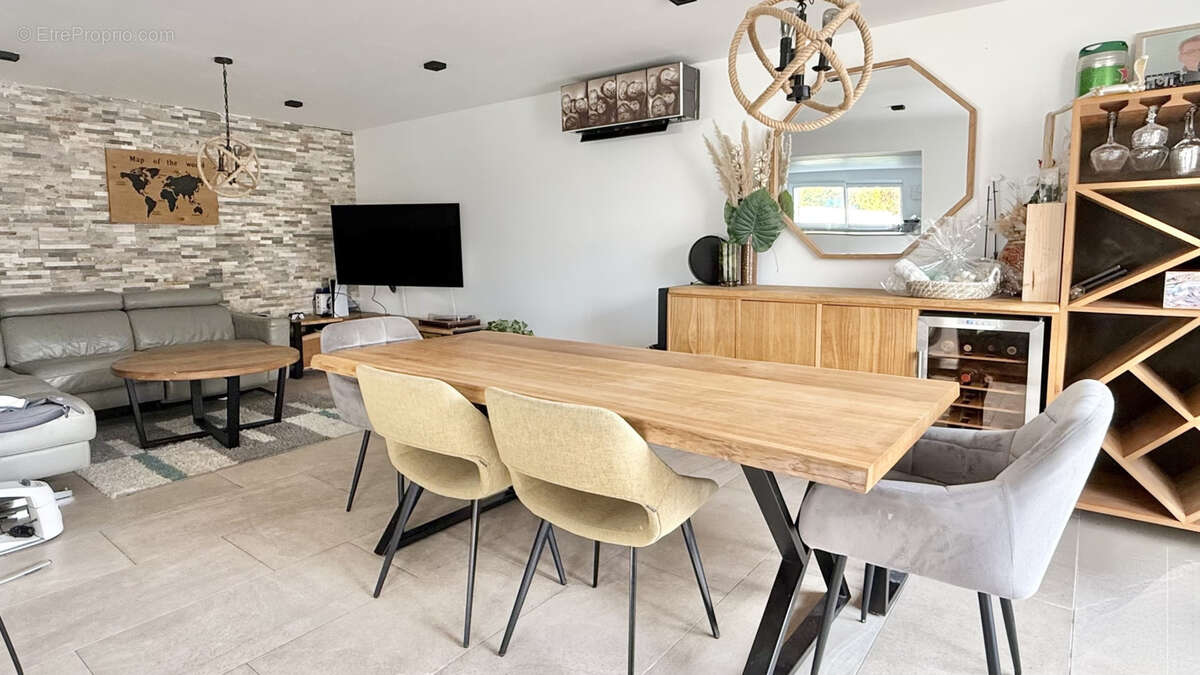 Maison à CRENEY-PRES-TROYES