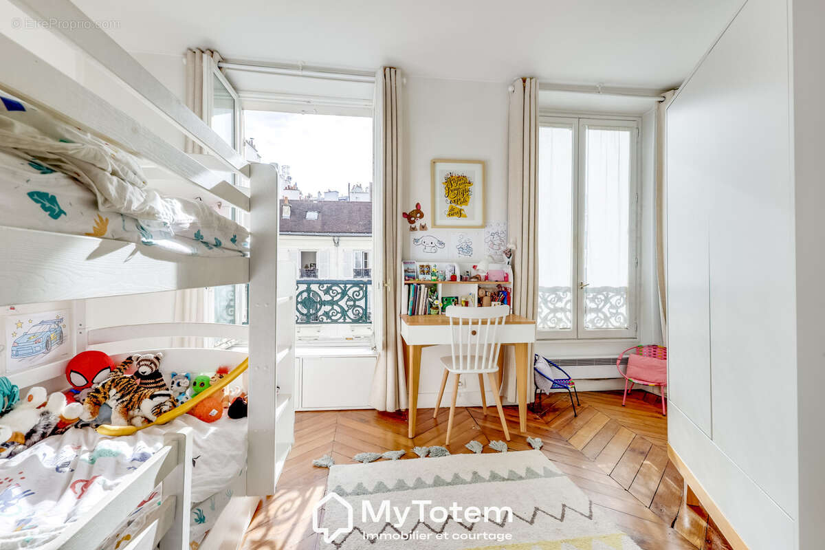 Appartement à PARIS-5E