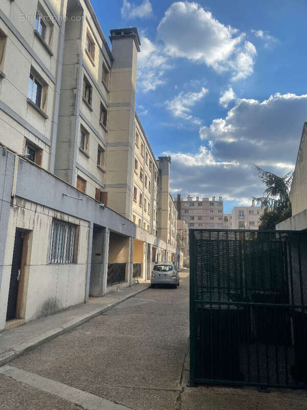 Appartement à AUBERVILLIERS