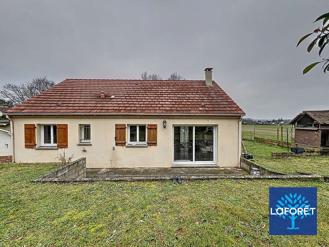 Maison à VAYRES-SUR-ESSONNE