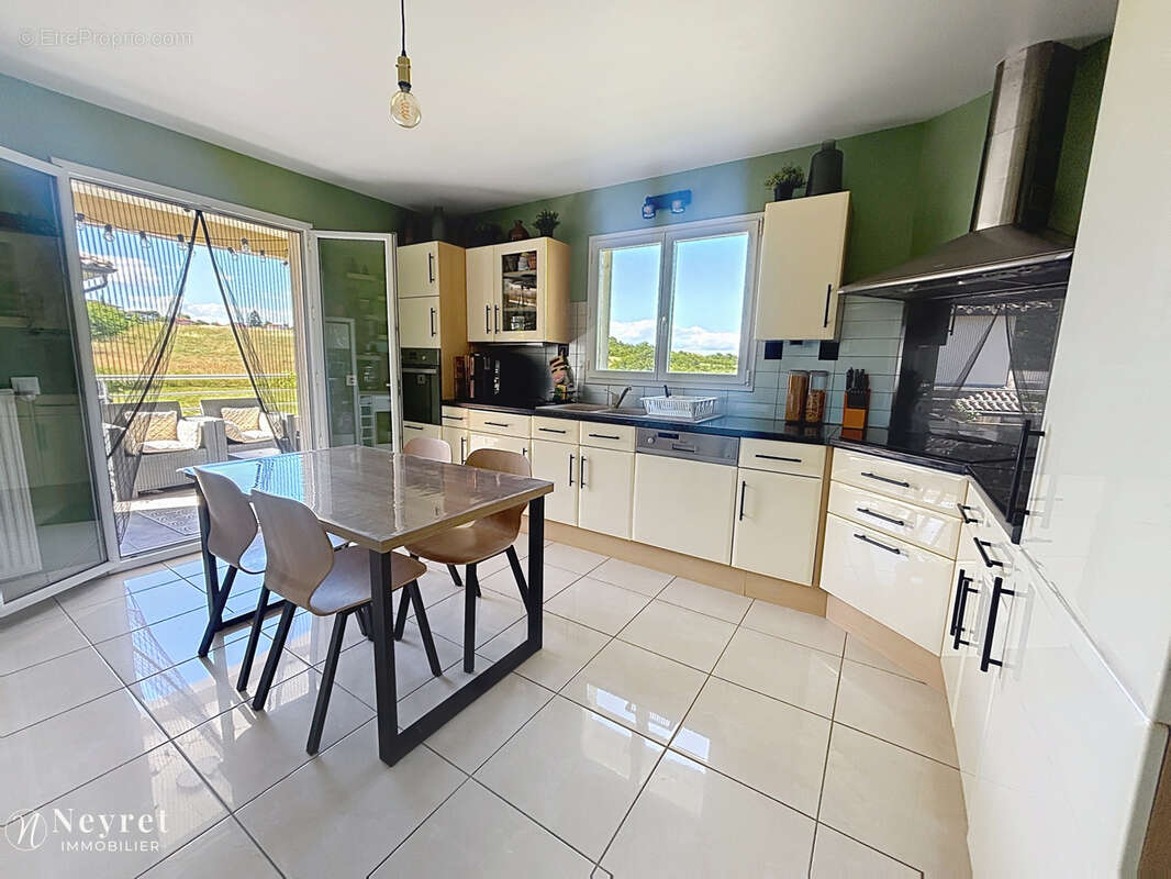 Appartement à VERNAISON