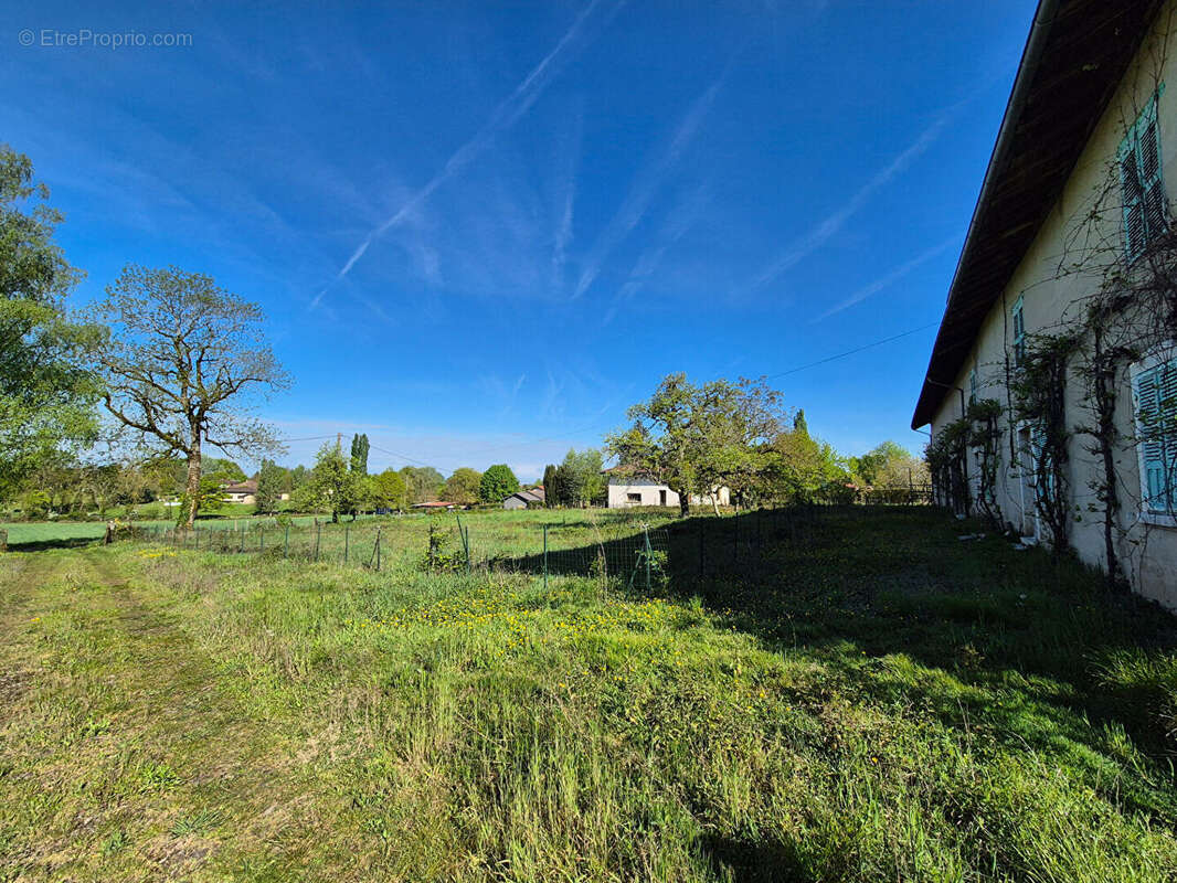 Maison à ATTIGNAT