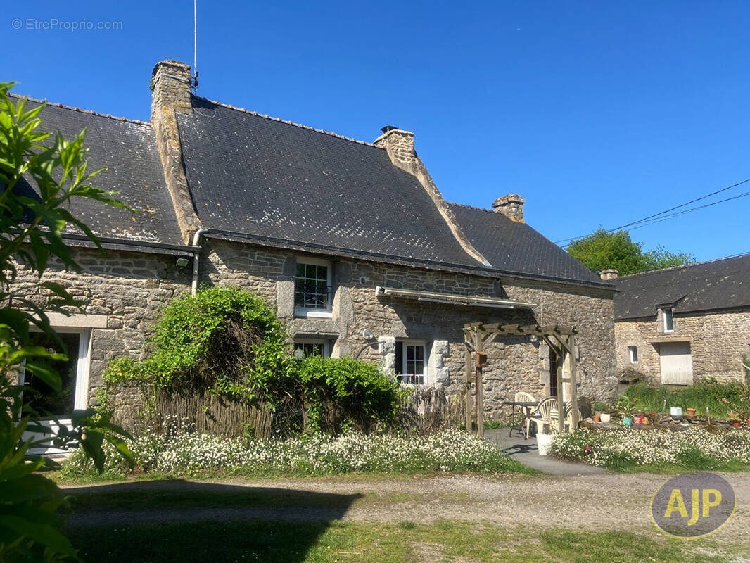 Maison à QUESTEMBERT
