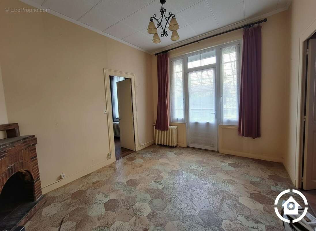 Maison à COGNAC
