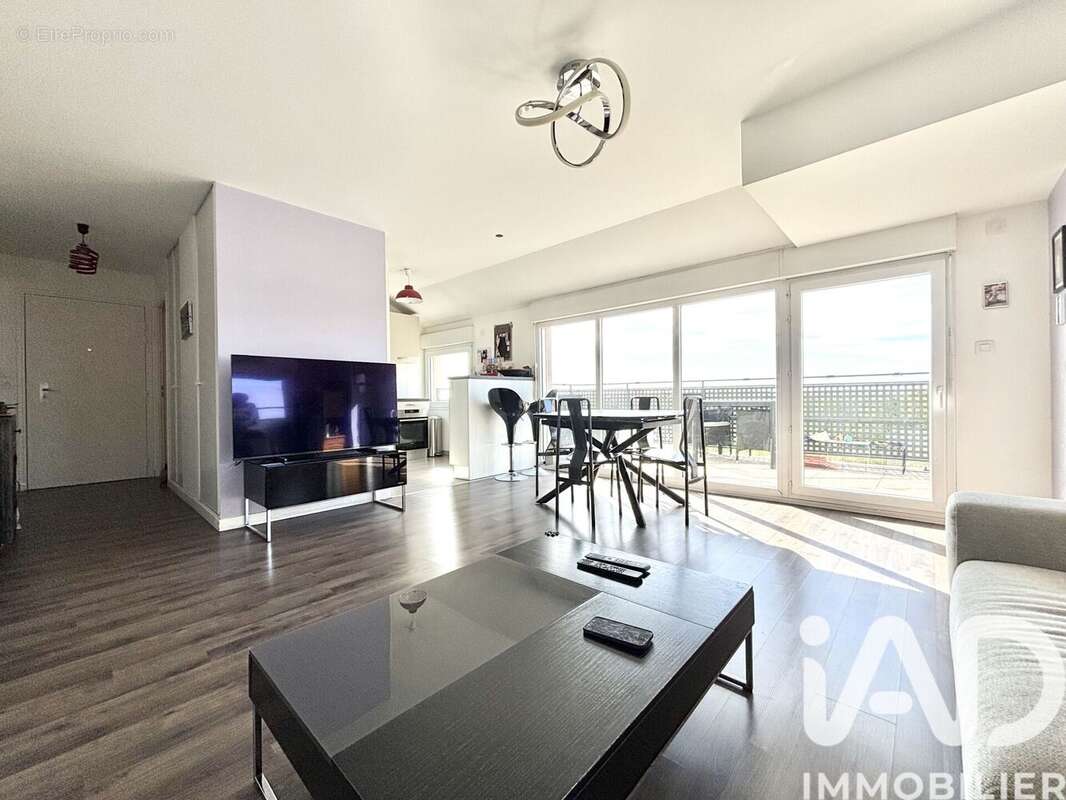 Photo 2 - Appartement à CHENNEVIERES-SUR-MARNE