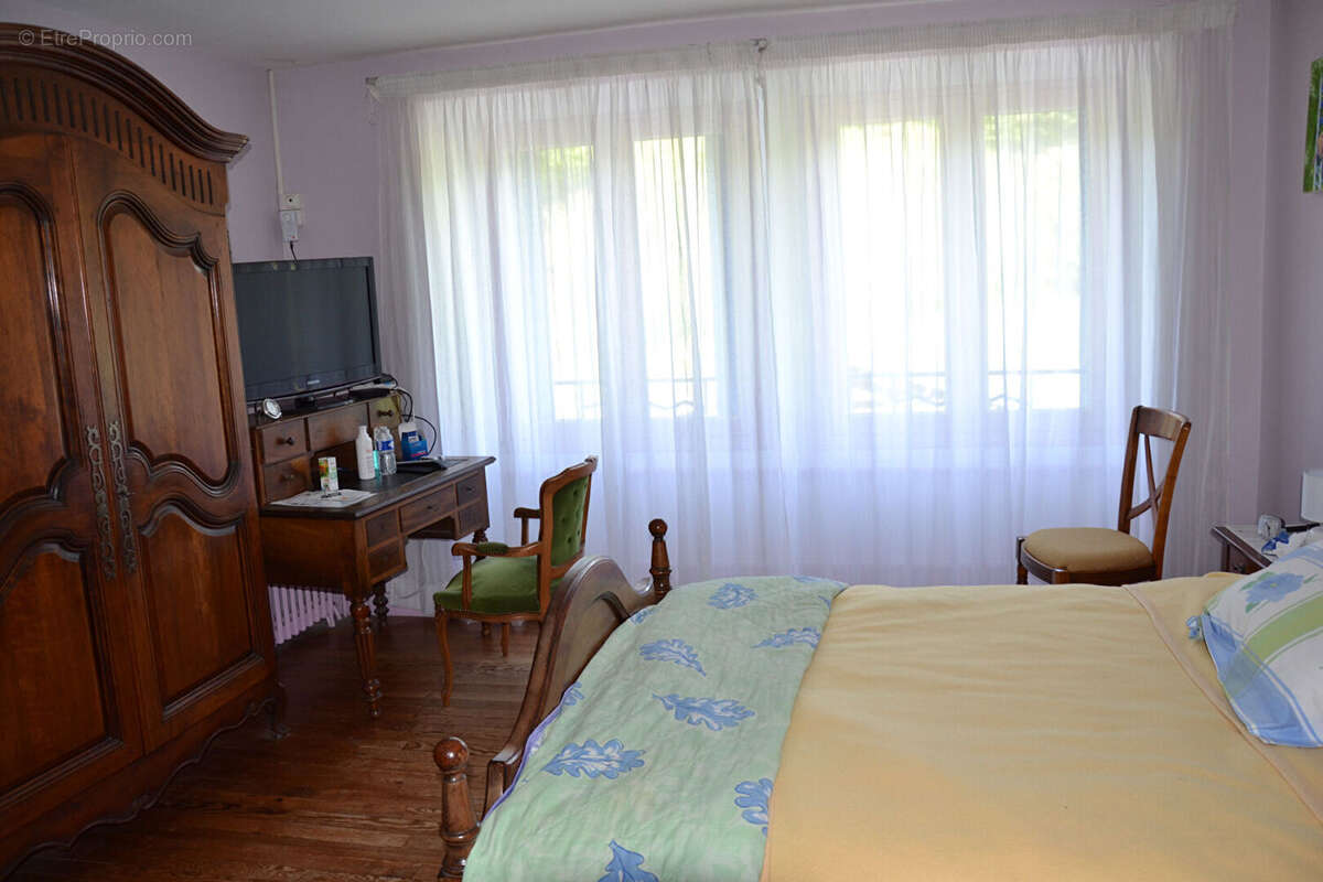 Courniou dans hameau maison  de 200m²  DPE  B avec 653 m² de terrain - photo 11